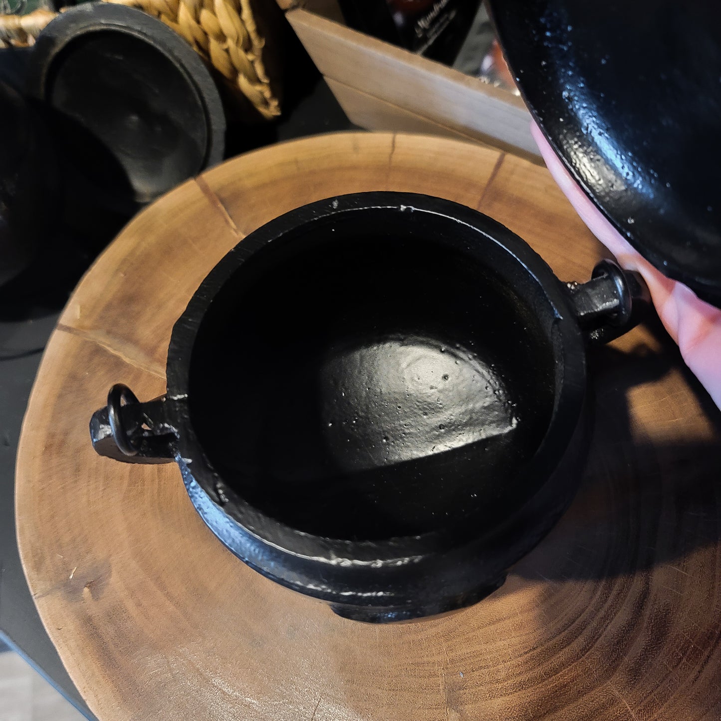 Cauldron - Medium, Triple Moon