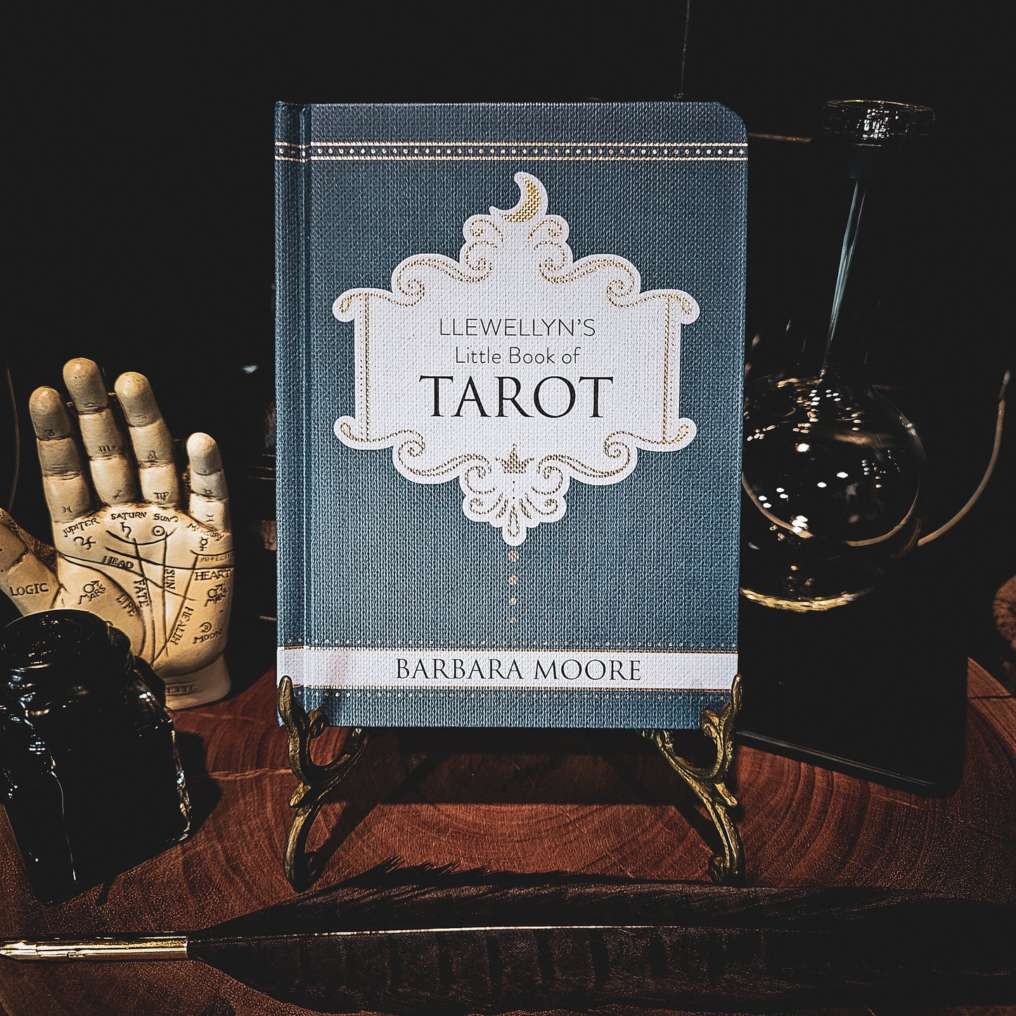Llewellyn's Little Book of Tarot