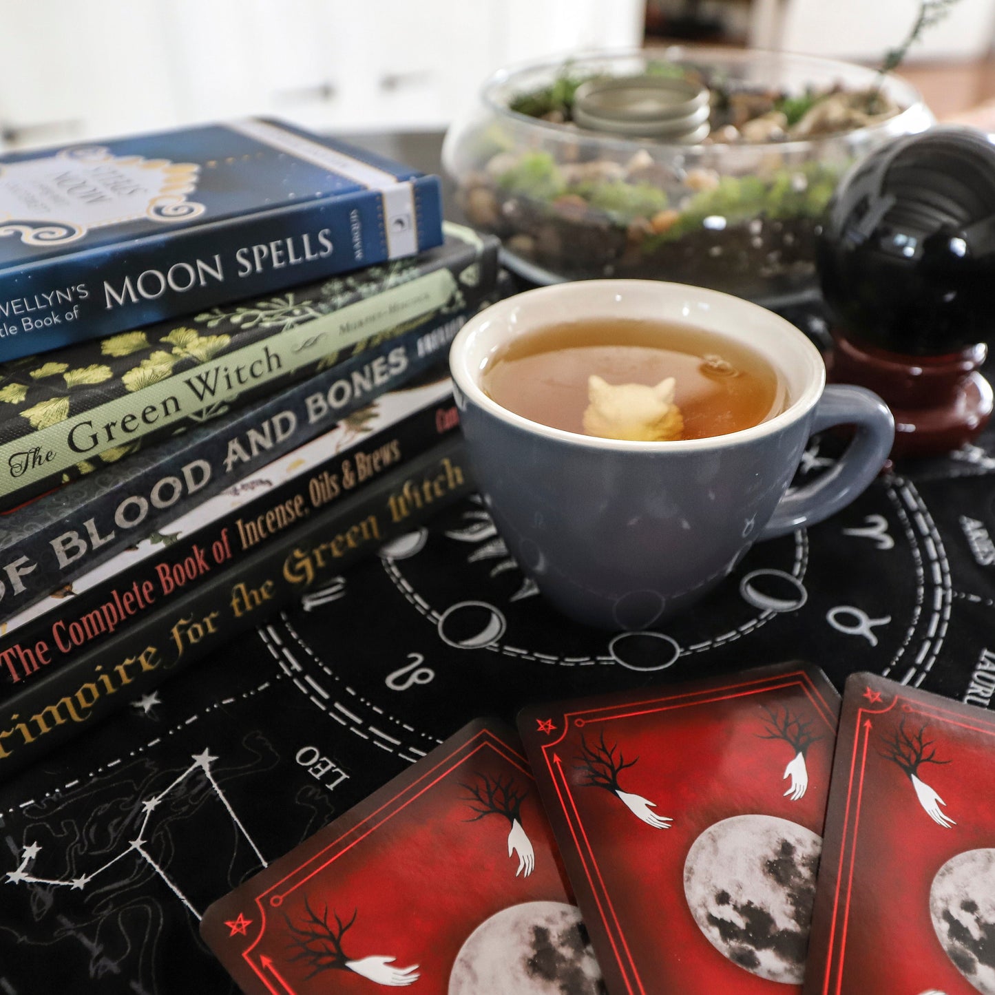 Oneironaut Tea - Organic Tea for Sleeping and Lucid Dreams